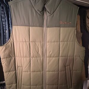 Ariat Men's Green Quilted Vest